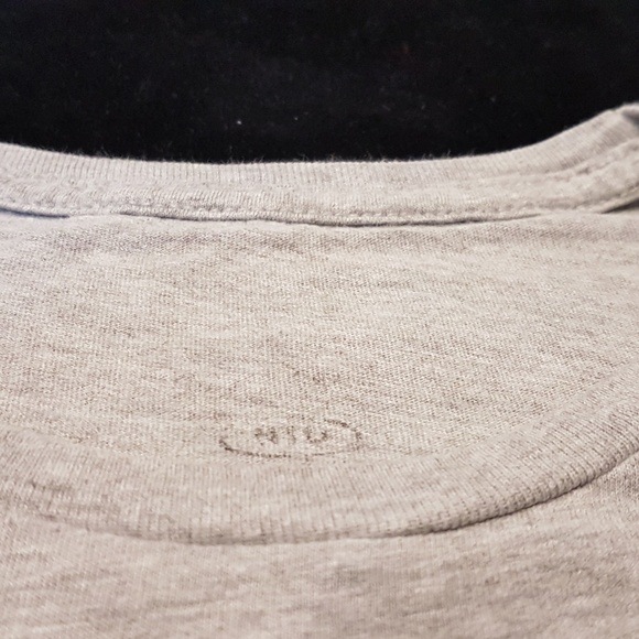 🤑 2/$30 🤑 Marvel Grey Graphic T-shirt - Picture 3 of 5